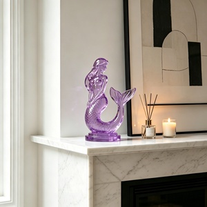 Sculture di Sirene Personalizzabili BZY: Modelli da Esterno o Piccoli Modelli da Scrivania in Resina Cristallina Trasparente - Product Image 6