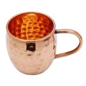 Mug à Moscow Mule en cuivre avec texture martelée et poignée, style vintage, pour usage en bar - Product Image 2