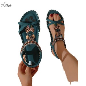 Última moda gran oferta elegante Retro Bohemia con cuentas T-strap punta abierta tobillo plano hebilla sandalias para mujer PU cuero playa diapositivas - Product Image 5