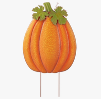 Décoration suspendue de navire amraqué avec momie, citrouille, jouets effrayants et piquets de jardin en métal pour chambre d'enfant avec détails de coquillages et d'algues