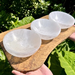 Bol en sélénite naturelle sculptée à la main nettoyage spirituel amour charge parfaite cristaux purifiants <span class=keywords><strong>idée</strong></span> <span class=keywords><strong>cadeau</strong></span> - Product Image 1