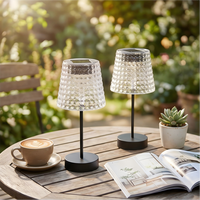 Lampe de table solaire LED d'extérieur au design moderne, lumière blanc chaud, étanche IP44, batterie incluse, certifiée RoHS, pour aménagement paysager et jardin