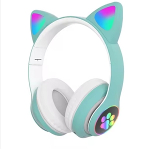 Nouveau <span class=keywords><strong>Casque</strong></span> sans fil Bluetooth pliable 2026 SHOPIFY avec oreilles de chat LED lumineuses pour filles, prise jack 3,5 mm, lecteur de carte TF et micro intégré - Product Image 4