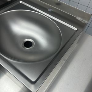 Fregadero de pared de acero inoxidable VICTORY, equipo de catering comercial inox para cocina, laboratorio, restaurantes, suministros para restaurantes y hoteles - Product Image 1