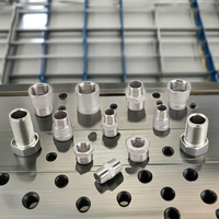 Raccords pneumatiques OEM en acier inoxydable 304 de haute qualité, filetage mâle, basse pression, résistants à la corrosion, usinés CNC