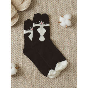 Kikiya Sachs Vêtements de nuit pour femmes Black Cat Family Print Sleep Socks - Product Image 1