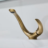 Robinet de lavabo de salle de bain créatif en or brossé de haute qualité, design à poignée unique, mitigeur durable avec cartouche céramique chaud/froid