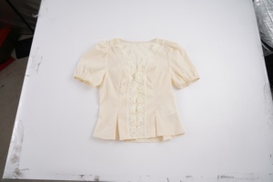 เสื้อถักคอวีแขนสั้นทรงพอดีตัว ดีไซน์เรียบหรู สีพื้น แต่งลูกไม้ สำหรับผู้หญิง เหมาะสำหรับใส่ทำงานในออฟฟิศ - Product Image 2
