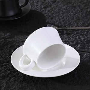 Stile europeo personalizzato Logo Drinkware Set caffè in <span class=keywords><strong>ceramica</strong></span> e <span class=keywords><strong>tazza</strong></span> da tè <span class=keywords><strong>con</strong></span> piattino può essere personalizzato colori - Product Image 5