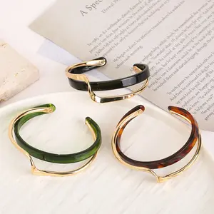 Zooying Light luxury white shell panel bracelet twisted cross copper touch bracelet