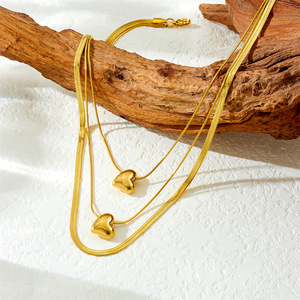 Meetyoo vendita calda minimalista in acciaio inossidabile multistrato collana a catena con ciondolo moda impermeabile 18K placcato oro liscio <span class=keywords><strong>cuore</strong></span> - Product Image 3