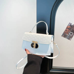 2025 nueva moda bolsos cruzados de Color caramelo bolsos de mensajero para mujer bolsos de hombro de Color sólido - Product Image 4