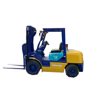 Komatsu 30, 14e génération, pièces d'origine de 3 tonnes en bon état, moteur diesel de haute qualité, chariot élévateur d'occasion à vendre - Product Image 1
