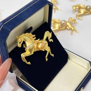 เข็มกลัดสไตล์ฝรั่งเศสย้อนยุค หรูหรา โบราณ ประณีต ป้องกันแสงสะท้อน สำหรับติดเสื้อ - Product Image 1