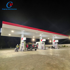 Station service à structure en acier intégrée, offrant une gamme complète de services, y compris lavage de voiture, dépanneur et atelier de réparation - Product Image 3