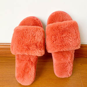 एक स्ट्रैप नए डिजाइन फ्फी फर इनडोर फ्लैट स्लाइड्स के साथ चप्पल के लिए महिलाओं का शीतकालीन हाउस फरारी फ्लैट स्लाइड नरम और आरामदायक - Product Image 5
