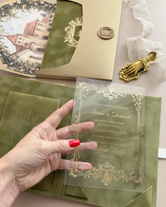 Nouvel Arrivage – Invitations de Mariage de Luxe Personnalisées en Velours Vert avec Illustration de Lieu Dorée en Feuille d'Or - Product Image 2