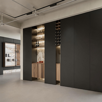 Buffet italien avec porte coulissante pour la présentation du vin, équipé d'un éclairage LED