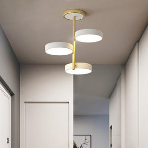 <span class=keywords><strong>Lustre</strong></span> moderne <span class=keywords><strong>transparent</strong></span> en forme de <span class=keywords><strong>boule</strong></span> de <span class=keywords><strong>verre</strong></span> pour décoration intérieure de restaurant familial suspension d'escalier simple dorée nordique - Product Image 2