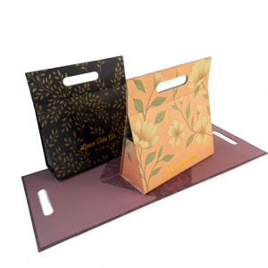 Caja de Regalo Piramidal Triangular Única con Cierre Magnético <span class=keywords><strong>para</strong></span> Exhibición de Tarros de Crema y Sérum Premium y Presentación de Productos de Belleza - Product Image 2