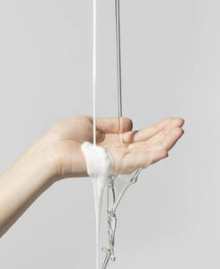 Sérum facial hydratant d'essence de <span class=keywords><strong>lait</strong></span> de chèvre éclaircissant nourrissant de produit de soin de la peau d'OEM - Product Image 4