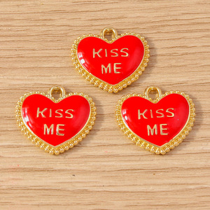 Weny, 10 piezas por paquete, nuevo accesorio en forma de corazón, colgante de pulsera romántico <span class=keywords><strong>KISSME</strong></span> con forma de corazón - Product Image 4
