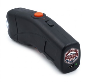 398 PRO แบตเตอรี่ไลฟ์การ์ดอัจฉริยะสำหรับถนนเครื่องมือป้องกันตัวไฟฉายโปรโมชัน LED สว่างพิเศษเพื่อการป้องกันตนเอง - Product Image 3