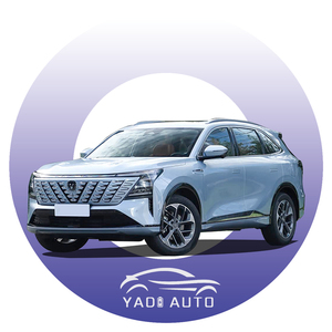 Changan CS75 PLUS 2025 <span class=keywords><strong>3ème</strong></span> Génération Édition Champion 1.5T Hybride Automatique Intérieur Sombre Galerie de toit métallique Euro VI Nouveau 5 Portes 5 Places - Product Image 1