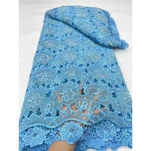 Tela de encaje guipur con patrón floral verde lima, diseño de moda, tela de encaje de red con piedras - Product Image 4