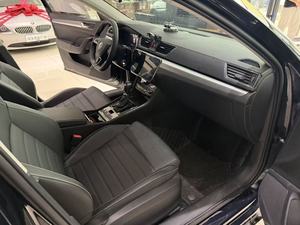 <span class=keywords><strong>Skoda</strong></span> <span class=keywords><strong>Superb</strong></span> Facelift 2023 TSI280 DSG Premium <span class=keywords><strong>Sedan</strong></span> con Motore Turbo, Guida a Sinistra, 15000 km di Chilometraggio - Product Image 3