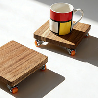 Sous-verre carré en bois massif de style nordique inspiré d'Instagram, avec roulettes, tapis de décoration de table à manger mobile, antidérapant et résistant à la chaleur