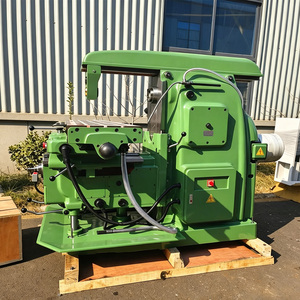 Fresadora Vertical Universal con Cabezal de Husillo Ajustable, Control de Avance Manual y Accesorios Completos para Trabajos en Metal - Product Image 5