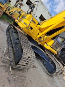 KOMATSU d'occasion PC200-8 pelle sur chenilles 20 tonnes KOMATSU Pc 200-Pelle Komatsu 200 d'occasion - Product Image 2