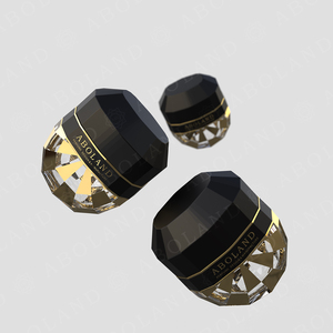 ขวดน้ำหอมโลหะดีไซน์ใหม่หรูหราขนาด 100 มล. ขวดแก้วเปล่าแบบพ่นพร้อมฝาพิเศษคุณภาพสูงสำหรับบรรจุภัณฑ์น้ำหอม - Product Image 6