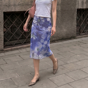 Jupe longue midi pour femme, violette, à motifs floraux, en maille transparente, taille haute, coupe trapèze, légère, élégante, imprimée, pour l'été et la plage - Product Image 2
