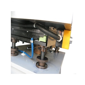 Máquina de Estampado en Caliente con Lámina Metálica, Aprobada por la CE, Usada, Mecánica, con Mesa Móvil Automática, Fácil Operación, Impresora de Facturas por Transferencia Térmica - Product Image 4