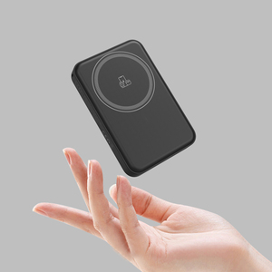 เครื่องชาร์จแบบพกพาสำหรับผู้บริหารแบตเตอรี่10000มิลลิแอมป์ต่อชั่วโมง20วัตต์เครื่องหนัง PD oem/odm แบบมืออาชีพที่ใส่บัตรแม่เหล็ก - Product Image 4