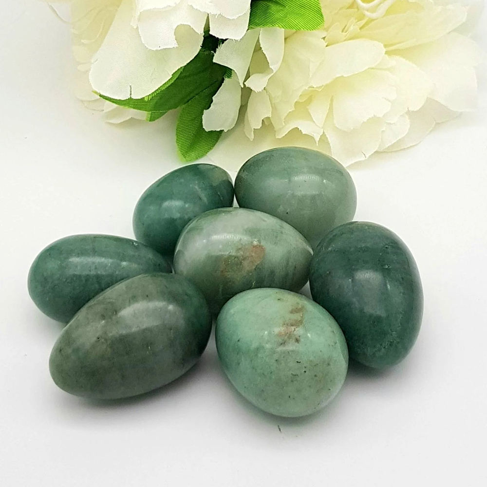 ไข่หินอเวนเจอรีนสีเขียว