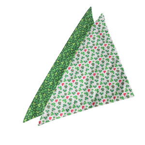 Bavoirs bandana pour <span class=keywords><strong>chien</strong></span> de la Saint-Patrick en triangle de <span class=keywords><strong>bandit</strong></span> vert à la mode imprimés avec logo personnalisé vente en gros - Product Image 3