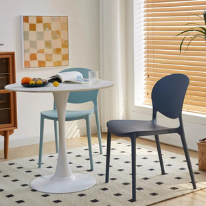 Silla Moderna de Diseño Nórdico Apilable de Polipropileno Colorido para Oficina en Casa, Sala de Estar, Estilo Escandinavo, Marca Martina - Product Image 3