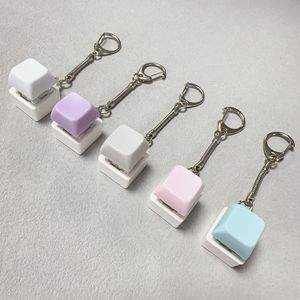 Porte-clés de clavier personnalisé à double couche en plastique ABS, imprimé UV, motif dessin animé, pour cadeau d'affaires - Product Image 2