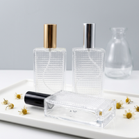 Flacon de parfum carré en verre ALKA de haute qualité 100 ml, motif quadrillé sérigraphié, diffuseur à bâtonnets, vide, prêt à l'emploi, différentes couleurs, vaporisateur