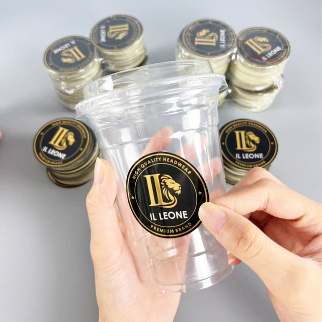 Emblem Design Plastic Cup Decal Waterproof Glossy Custom Black Gold Lion Logo Circle Cup Holographic Stickers