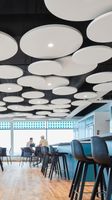 Traitement acoustique de plafond en feutre polyester, esthétique et acoustique, effet nuages, pour restaurant, maternelle, bureau