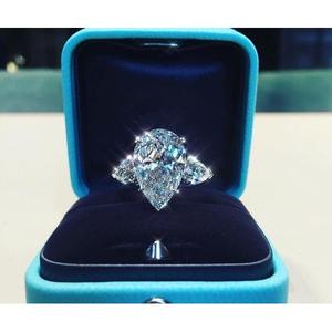 Anello F717 di Lusso con Diamante Naturale Taglio a Pera, Gioiello da Fidanzamento per Donna, Placcato in Oro 18K, Alta Qualità - Product Image 3