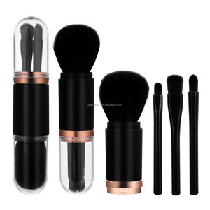 Ensemble de pinceaux de maquillage 4 en 1 Gracedo Travel-Friendly-Mini pinceaux télescopiques pour le maquillage des lèvres et du visage en déplacement - Product Image 1