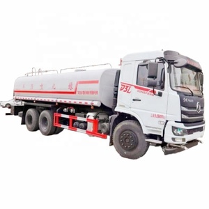 Camión Cisterna <span class=keywords><strong>de</strong></span> Combustible Personalizado Dongfeng Todoterreno <span class=keywords><strong>de</strong></span> 12 Toneladas, Camión Cisterna <span class=keywords><strong>de</strong></span> Combustible Howo <span class=keywords><strong>de</strong></span> 12000L, Camiones Cisterna <span class=keywords><strong>de</strong></span> Combustible <span class=keywords><strong>4x4</strong></span> <span class=keywords><strong>de</strong></span> 12 Metros Cúbicos en <span class=keywords><strong>Venta</strong></span> - Product Image 1