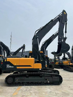 Équipement de construction économique : Excavatrice sur chenilles HX220HD à puissance stable pour les chantiers d'excavation en carrière