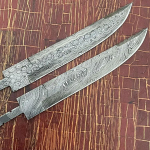 Cuchillo de Caza Profesional de Acero de Damasco Premium con Funda Personalizada para Acampar, Hacer Senderismo y Uso Diario al Aire Libre - Product Image 3
