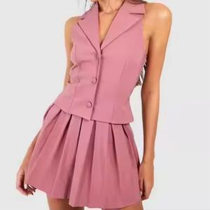 Vêtements en lin en gros très demandés : Hauts décontractés sans manches pour femmes et ensemble jupe mini plissée mignonne pour femmes - Product Image 1